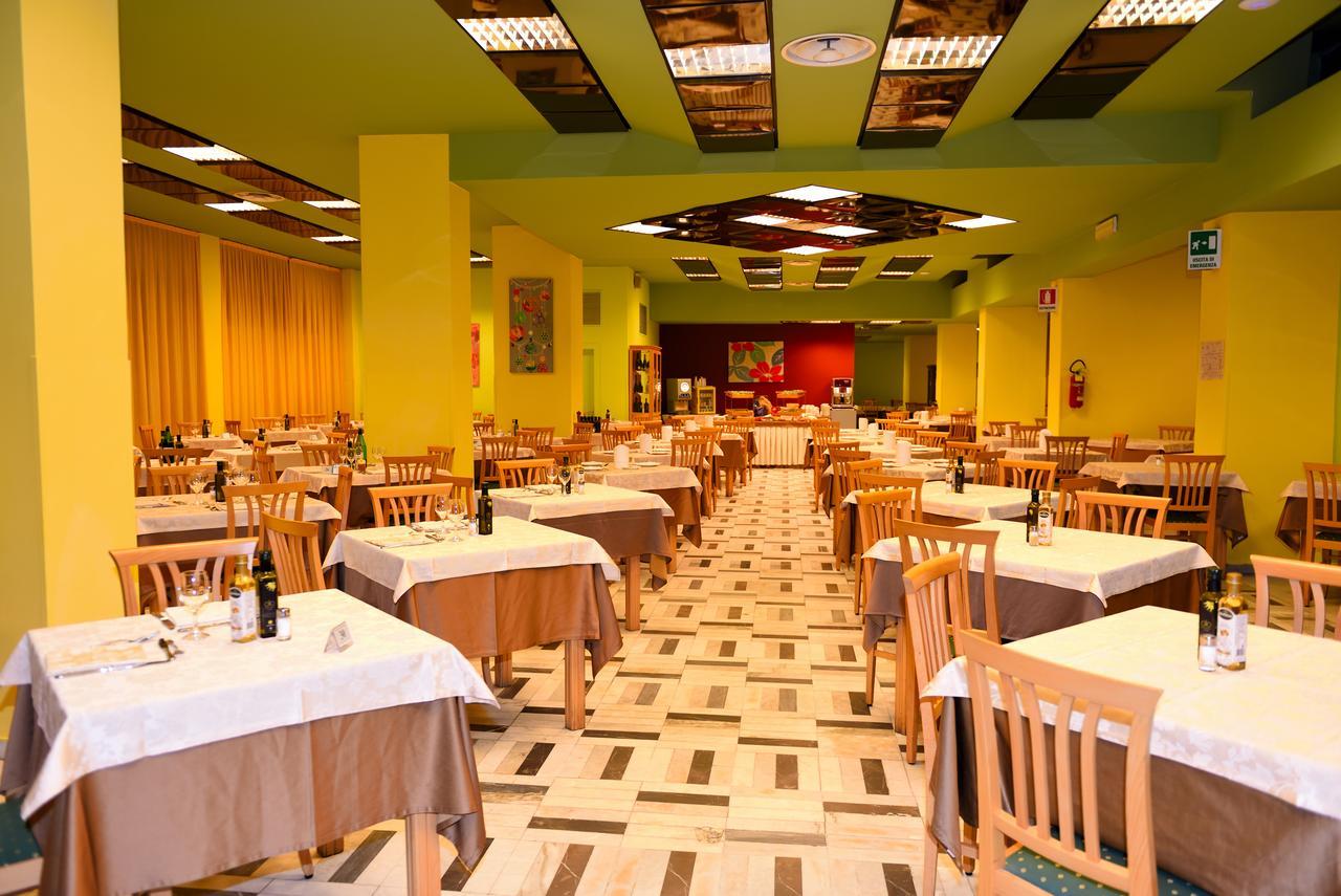 Grand Hotel Delle Terme Terme Luigiane エクステリア 写真